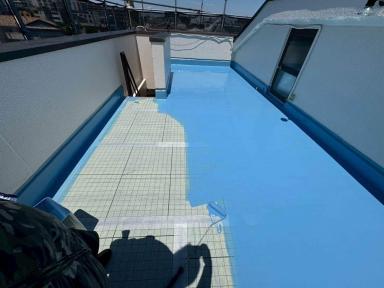 「ウレタン防水の通気緩衝工法とは？密着工法との違いと選び方をわかりやすく解説！」